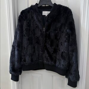 Cupcakes and Cashmere Faux Fur Bomber Jacket. Size XL.